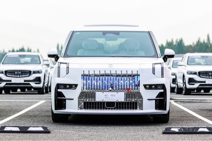 中国制造新名片极氪亚运会服务车队正式交付-图2