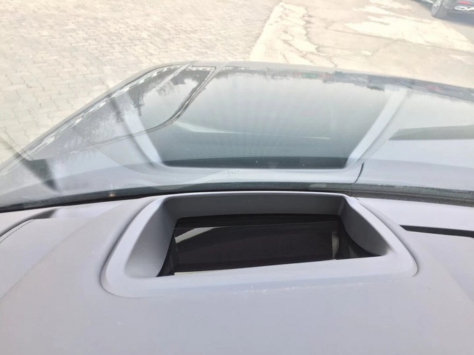 路虎揽胜创世加长柴油越野 最火SUV品牌-图3