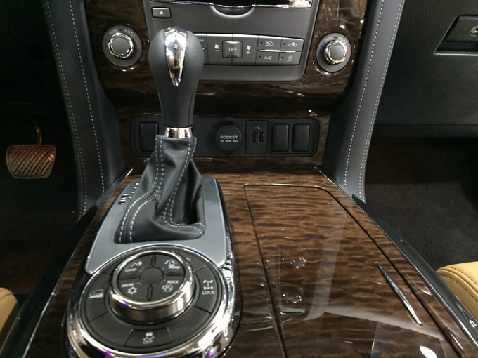 19款日产途乐铂金版配置 豪华改装超划算-图6