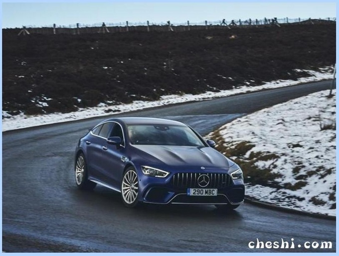 奔驰新款GT跑车实拍动力升级/竞争保时捷帕拉梅拉-图2