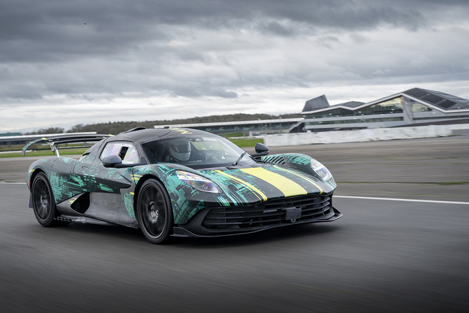 限量999台/2024年投产阿斯顿·马丁Valhalla原型样车开始测试-图2