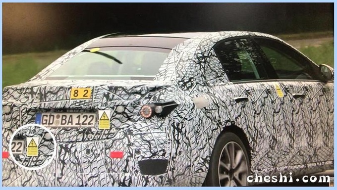 奔驰全新C级插混版曝光 续航达70公里/竞争宝马3系-图3