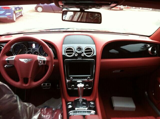 18款宾利飞驰4.0T 顶级豪车S五座批发价-图5