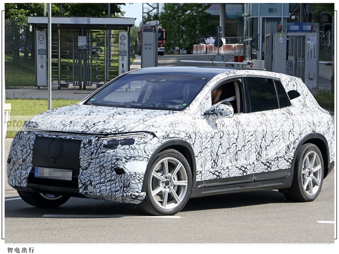 奔驰全新SUV现身家族外观设计/或于下月亮相-图3