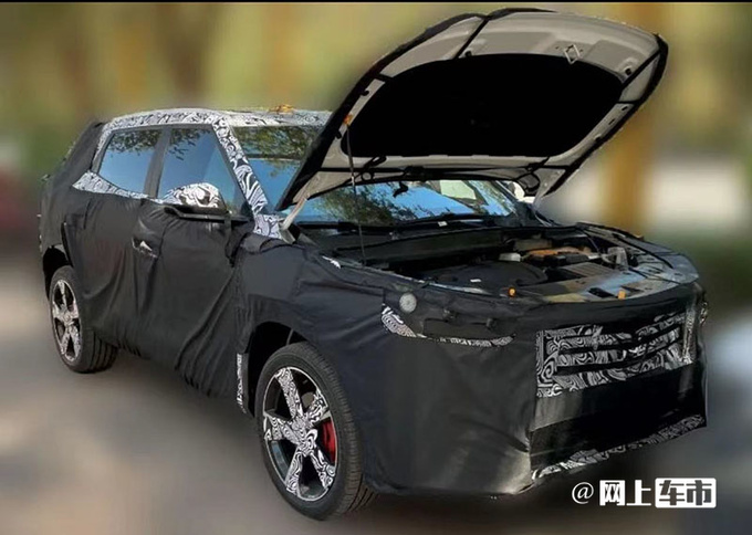 吉利新博越COOL实拍配中置四出排气 或12万起售-图2