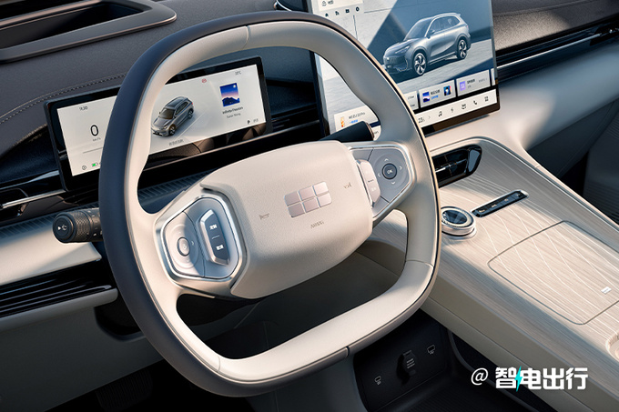吉利银河E5首发全新内饰+魅族车机 销售卖9.9起-图3