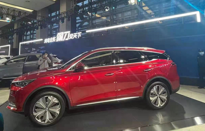 比亚迪唐EV/新款e2上市 9.98万元起售 换刀片电池-图3