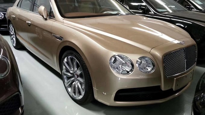 18款宾利飞驰V8奢华不一般 5座配置价格-图2