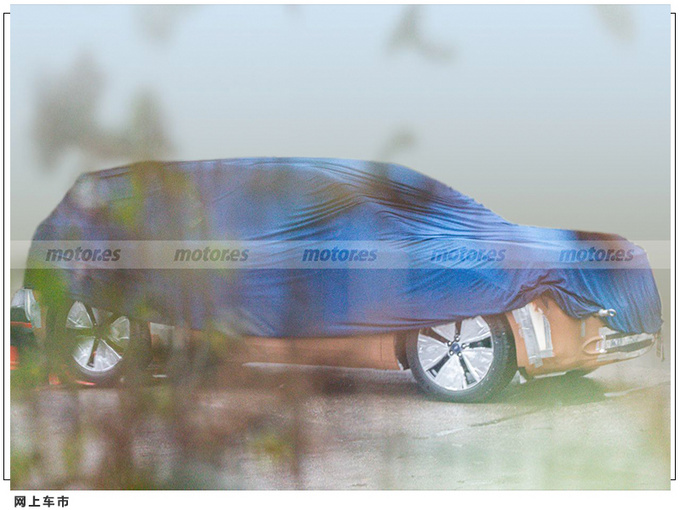 福特小号Mach-E曝光内配巨幅大屏/明年发布-图2