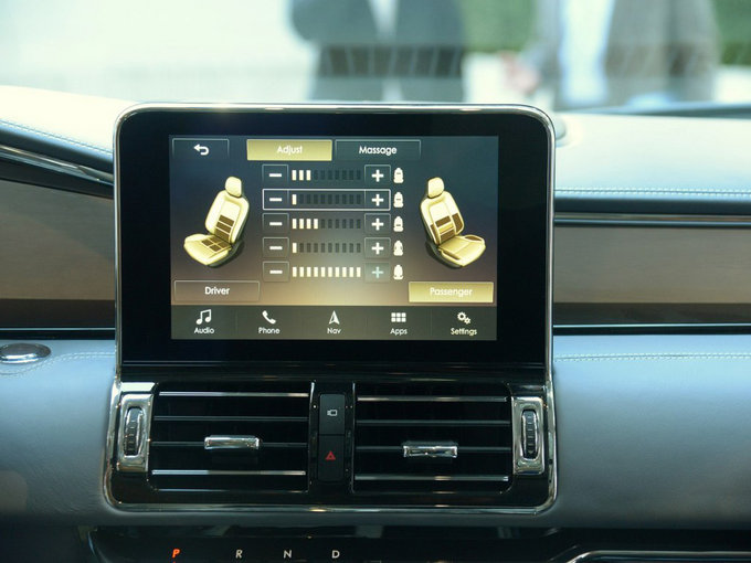 2018款林肯领航员价格 聚惠月底贵气十足-图8