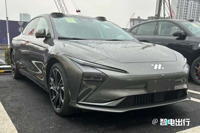 智己销售新L7年后上市内饰升级-更豪华 会降价吗-图1