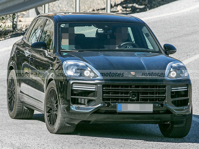 保时捷全新卡宴曝光入门搭3.0T/内配双液晶屏幕-图1