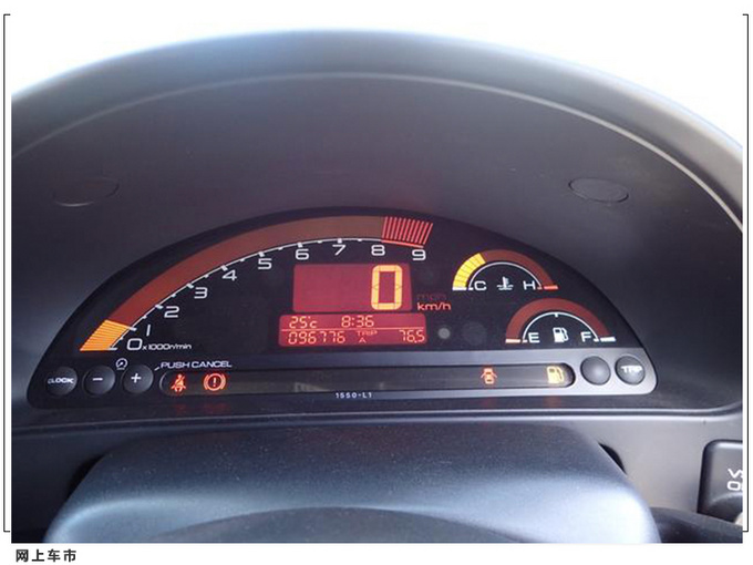 本田双门跑车S2000实拍搭2.0L引擎/配数字仪表盘-图7