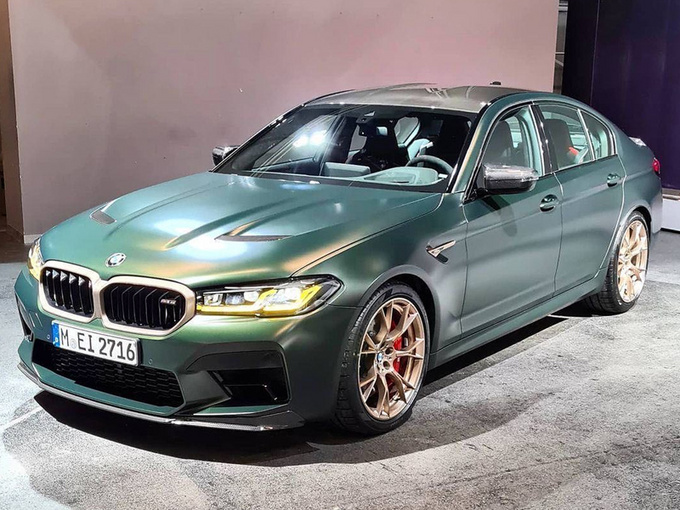 宝马新款M5 CS展厅实拍搭4.4T引擎/内饰配置丰富-图1