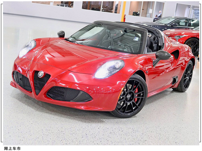 阿尔法&middot;罗密欧4C实拍搭1.75T引擎/优雅双门车身-图2