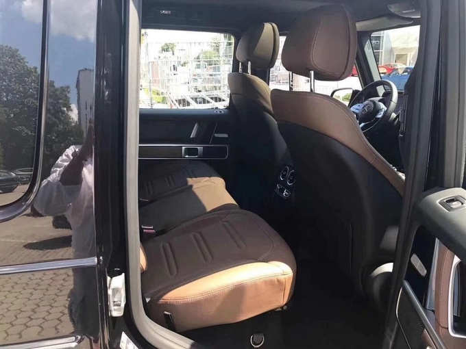 2019款奔驰G500成就男人的梦想 港口价格-图6