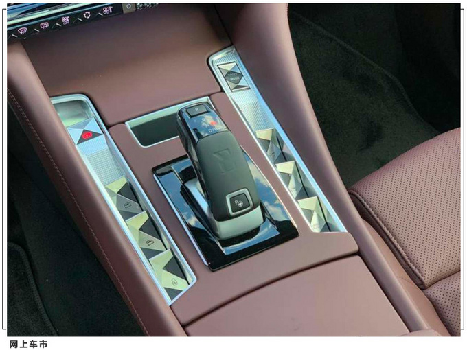 内饰极具质感DS全新旗舰级轿车DS 9海外实拍-图9