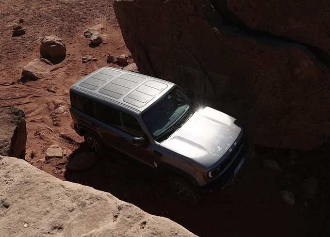 全新北京BJ40刀锋英雄/环塔冠军上市18.98万元起-图6