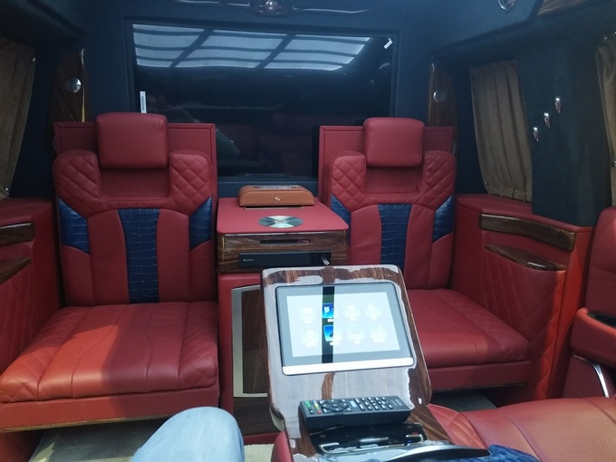 18款凯迪拉克总统一号 惊人大马力加长版-图4