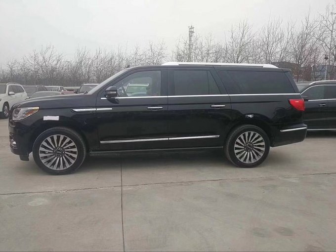 2018款林肯加版领航员 豪华典范独占鳌头-图3