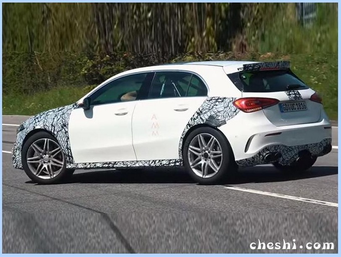 奔驰全新A级高性能版曝光 4秒破百/推混动版本-图3