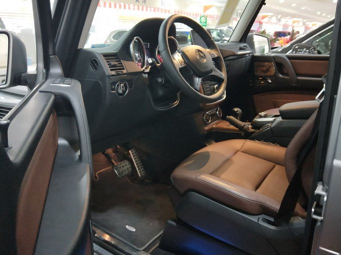 2017款奔驰G550加版 4.0T汽油V8优惠到底-图5