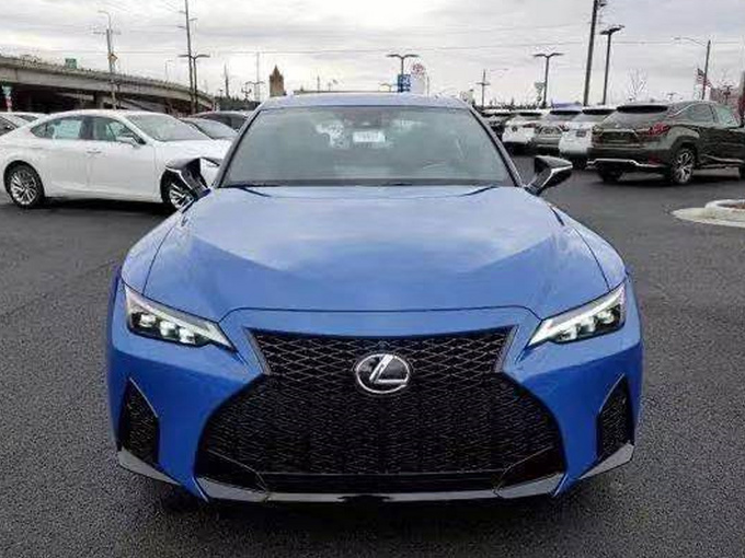 雷克萨斯全新小号ES实拍搭2.0T/内饰更豪华-图1