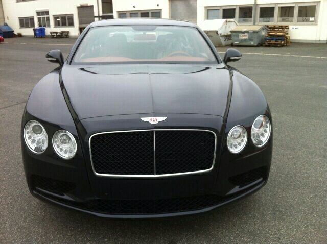 18款宾利飞驰4.0T 顶级豪车S五座批发价-图2