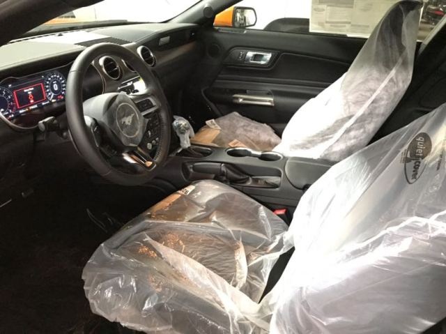 2019款福特野马P版 价格便宜霸气且拉风-图9