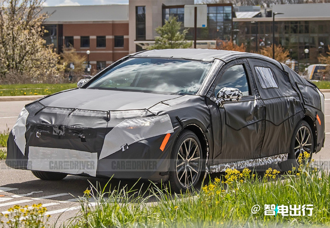 丰田全新一代凯美瑞曝光尺寸提升/比帕萨特好看-图4