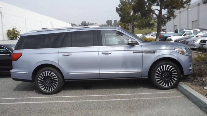 新款林肯领航员到港 预定提前享降税优惠-图3