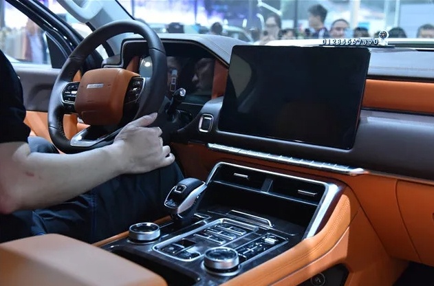 越野化全尺寸大皮卡来袭火星9穿越版亮相北京车展-图6