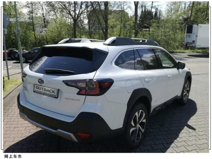 斯巴鲁傲虎实拍曝光 多边形格栅/配大尺寸中控屏-图3