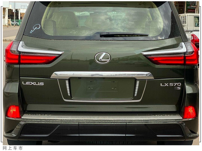 雷克萨斯新款LX实拍搭V8引擎/内饰配置更豪华-图3