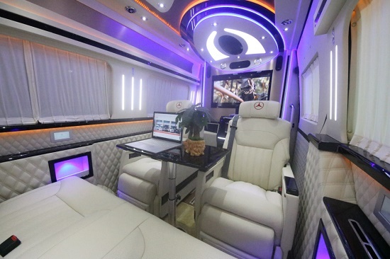 奔驰斯宾特 内饰主流53寸大电视火爆开售-图7