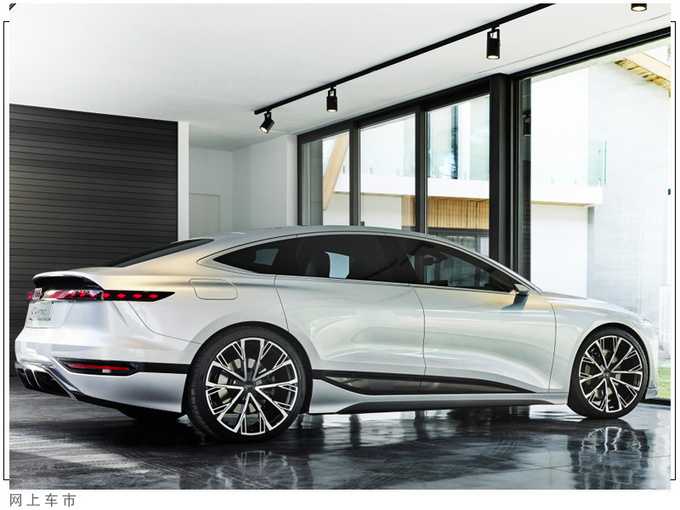 奥迪全新A6 e-tron旅行版配贯穿尾灯/续航700km-图3