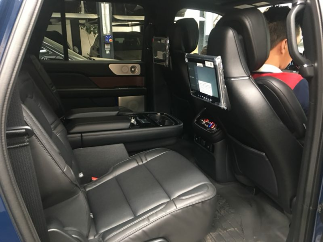 18款林肯领航员3.5T 四驱长轴版彰显品位-图11