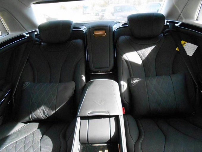 18奔驰迈巴赫S560 四座顶配传奇豪车逆袭-图7
