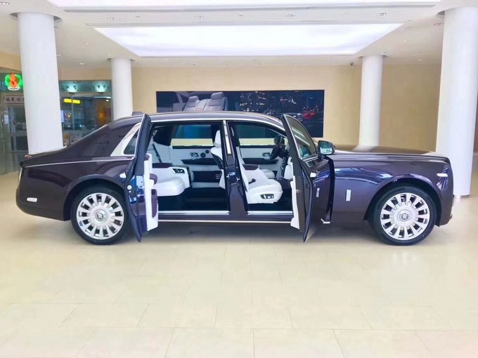 18款劳斯莱斯幻影加长 至臻豪车纵横天下-图3
