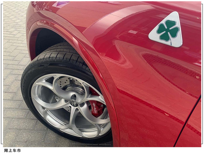 阿尔法&middot;罗密欧stelvio高性能版实拍快过宝马X3 M-图6