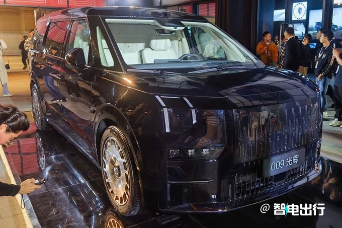 极氪新009售78.9万 安聪慧MPV中的劳斯莱斯-图1
