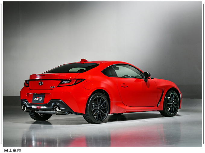 丰田新一代86正式发布搭2.4L水平对置/外观升级-图2