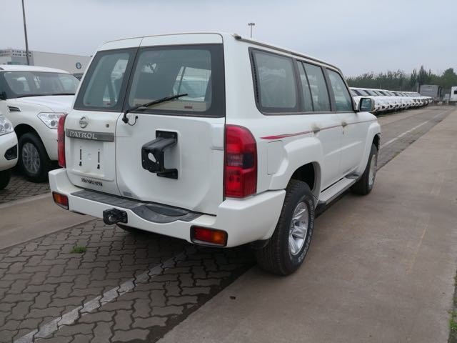 18款日产途乐Y61自动长轴 7座SUV大卖点-图8