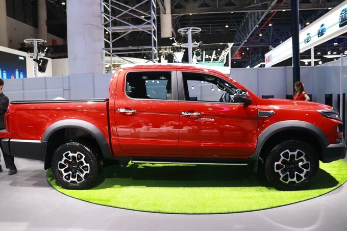7款新车型扎堆搞事情 成都车展皮卡概览-图15