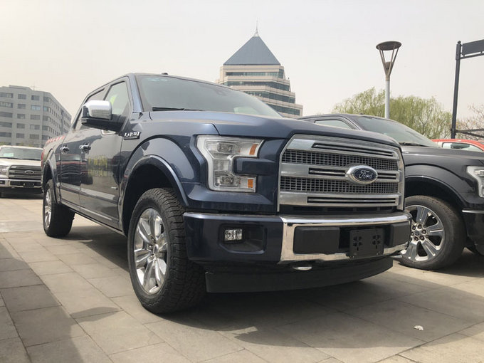 原装福特f150白金版 户外性能不输越野车