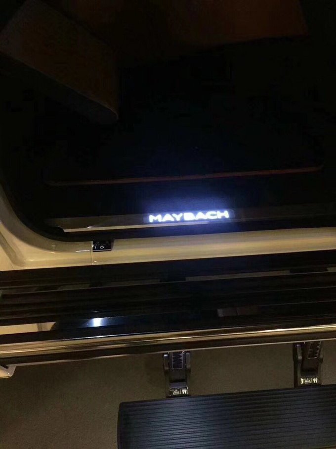 18款奔驰迈巴赫G650 现车已到店接受预定-图5