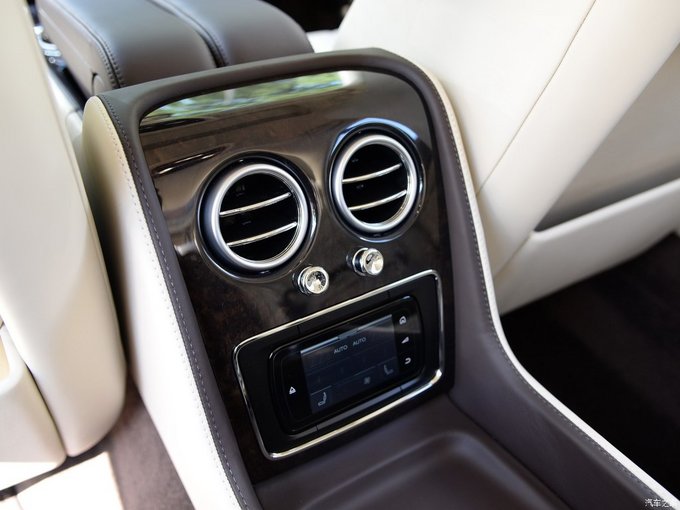 18款宾利飞驰时尚动力强悍 超低价开售中-图7