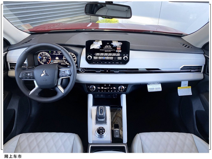 三菱新款欧蓝德实拍搭2.5L/外观内饰全面升级-图11