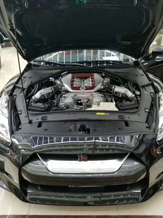 18款加版日产GTR赛道超跑战神 565匹马力-图10