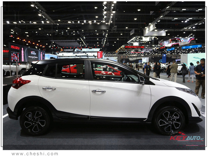 丰田新款Yaris Cross实拍 搭1.2L引擎/底盘提升-图3